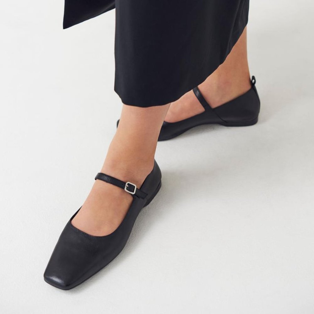Vagabond Delia Mary Jane flats, Size 37